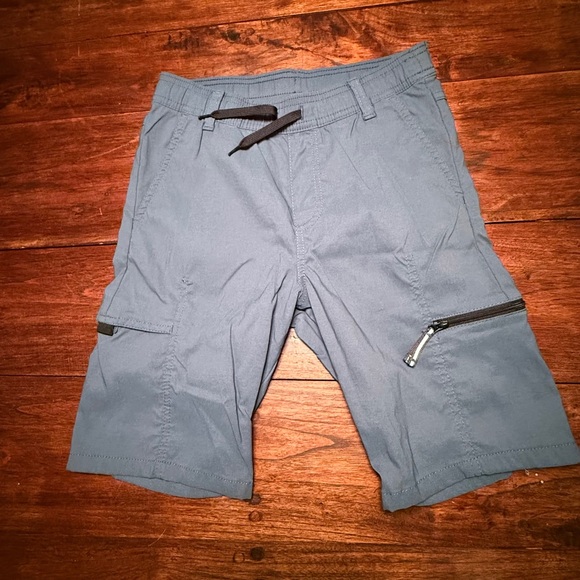 Boys Shorts Lot Size 10/12 Reebok Old Navy and Wrangler Champion bonus swimsuit - Picture 5 of 16